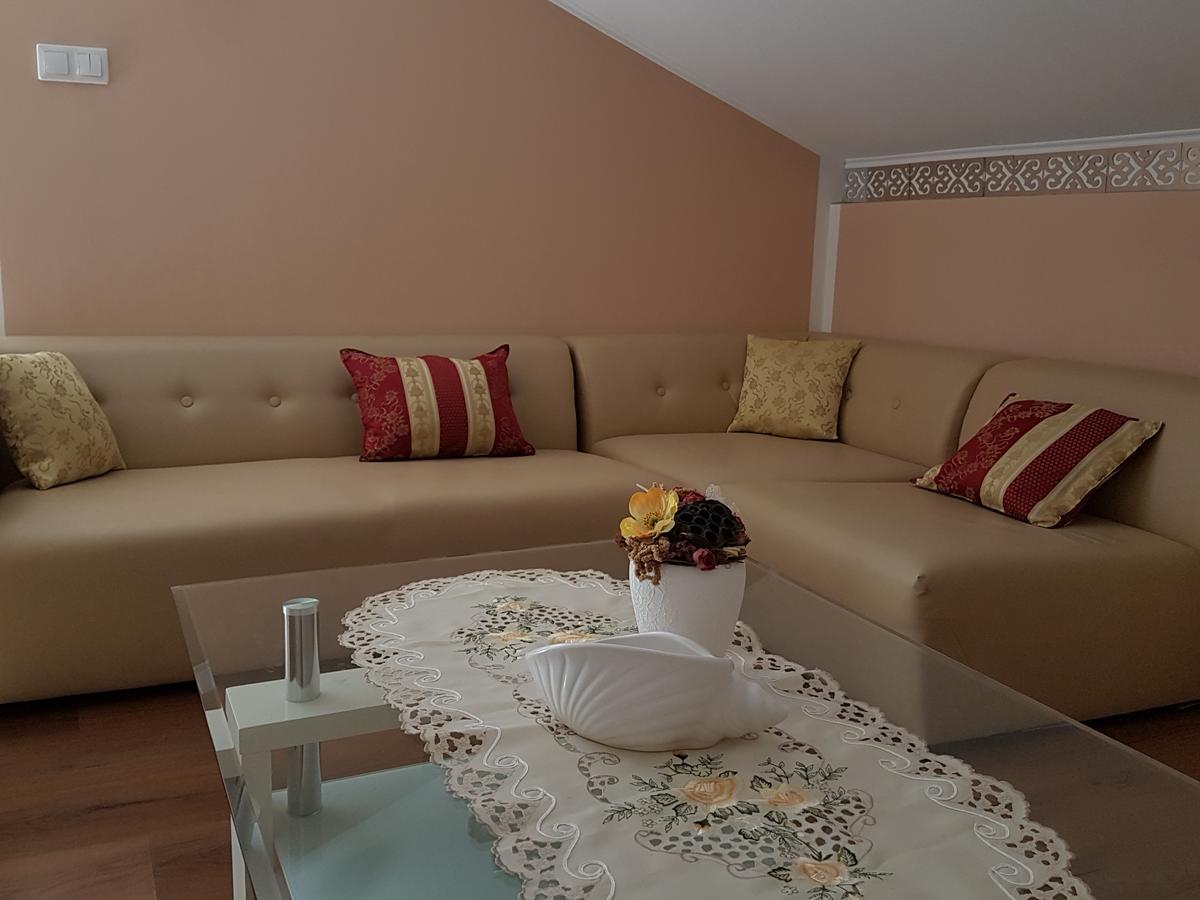 Apartments Suzana โนวีวีโนดอลสกี ภายนอก รูปภาพ